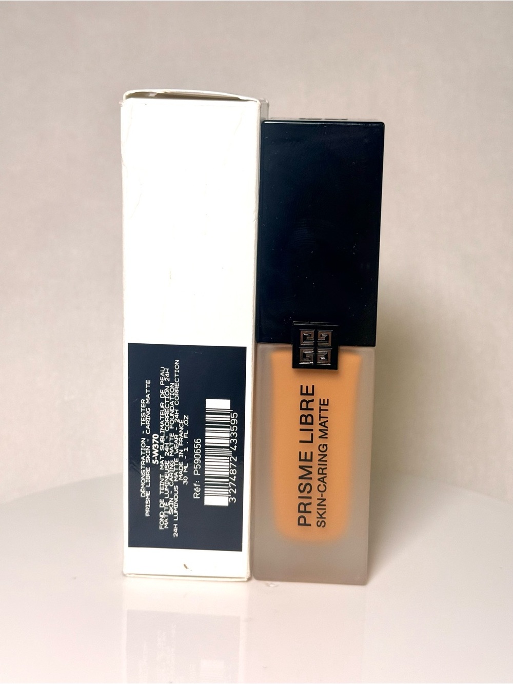 Givenchy Prisme Libre Skin Caring Matte Foundation - 5-w370 retail $60